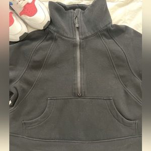 Lululemon Scuba Crop sweatshirt